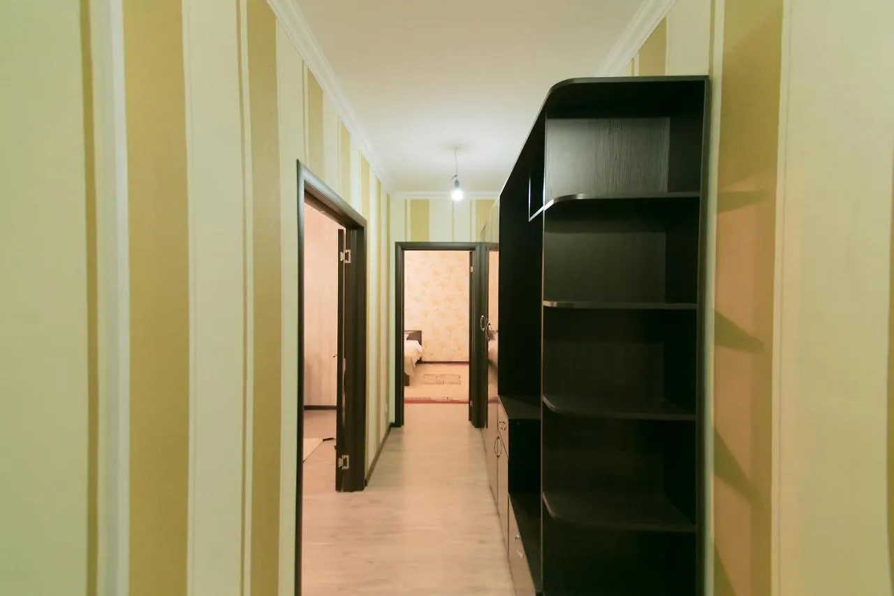 Cozy Apartment On Sarayshyq Street 5E Αστάνα