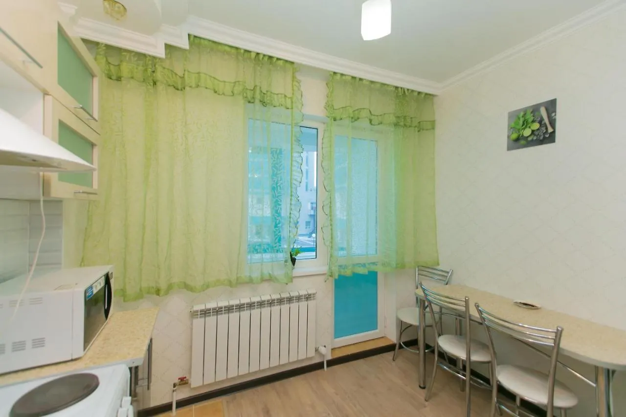 Cozy Apartment On Sarayshyq Street 5E Αστάνα 0*,